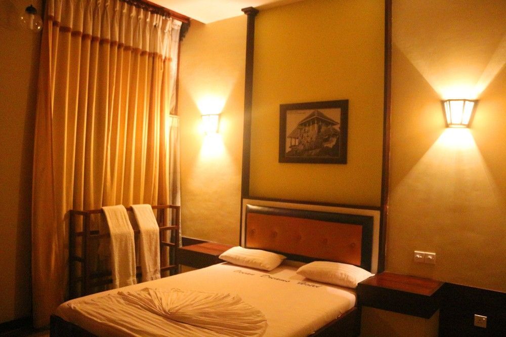 Ocean Dreams Hotel Ahangama Bagian luar foto