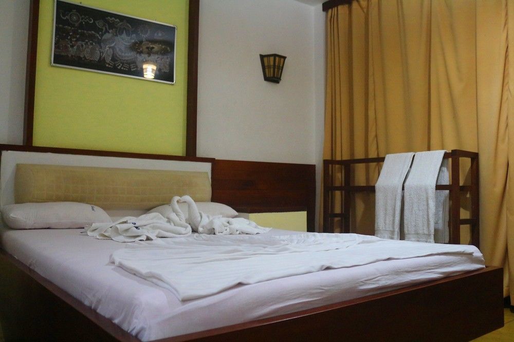 Ocean Dreams Hotel Ahangama Bagian luar foto