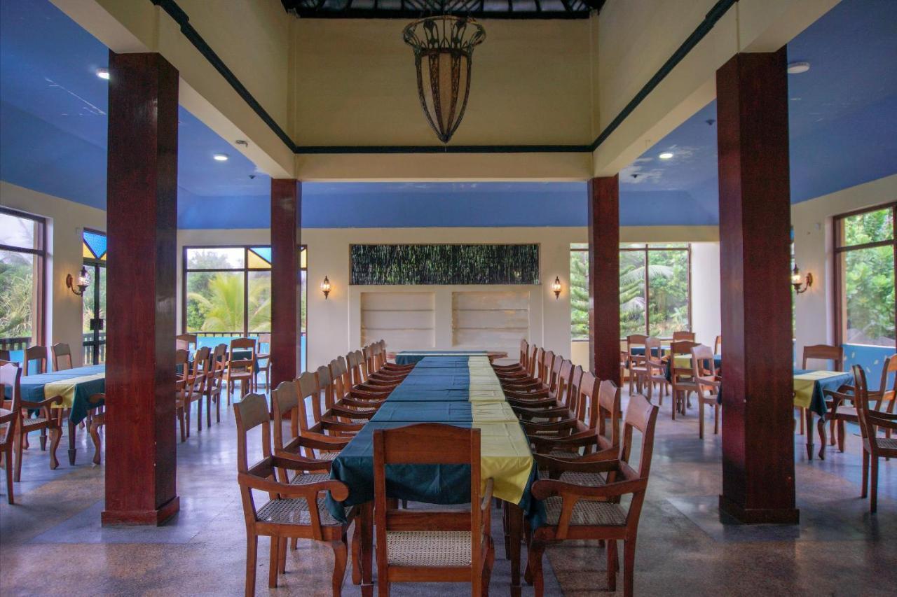 Ocean Dreams Hotel Ahangama Bagian luar foto