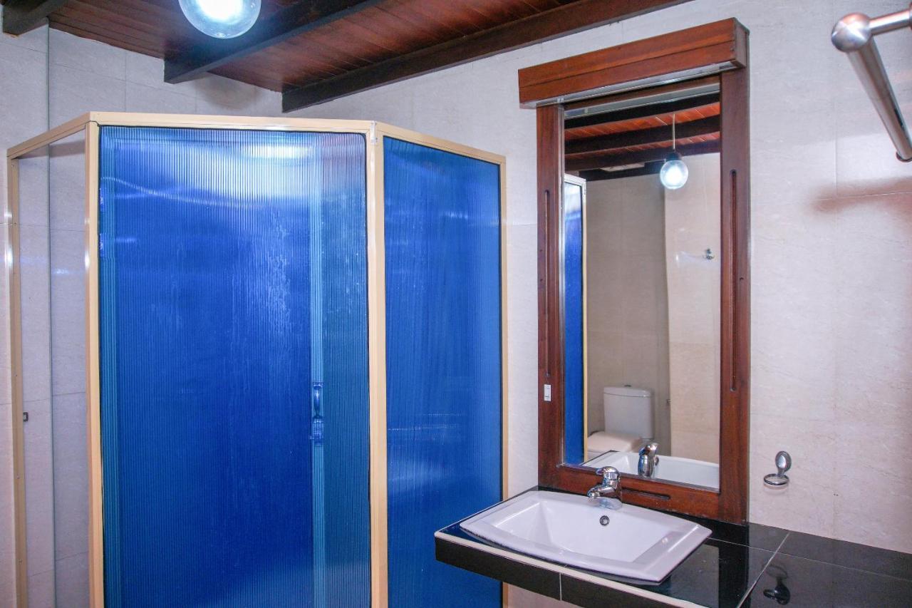 Ocean Dreams Hotel Ahangama Bagian luar foto