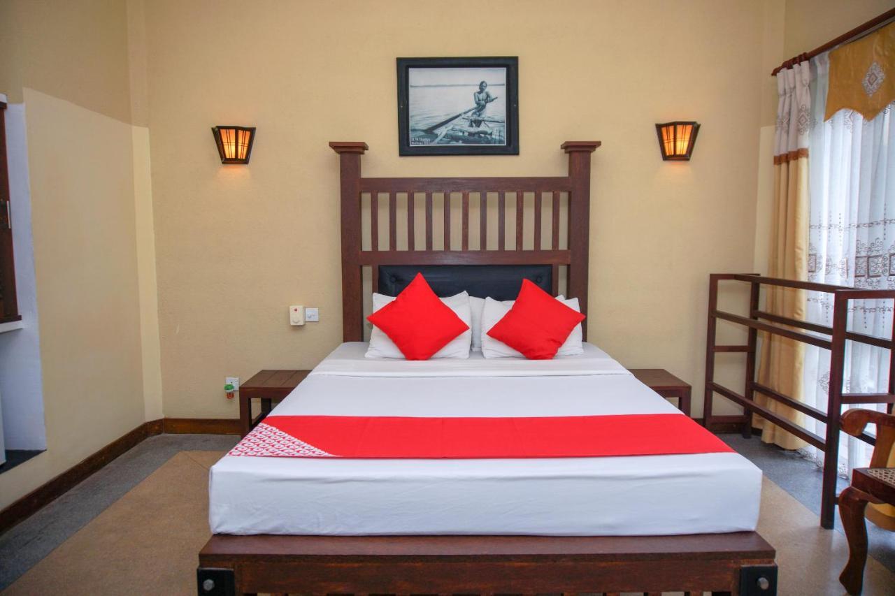Ocean Dreams Hotel Ahangama Bagian luar foto
