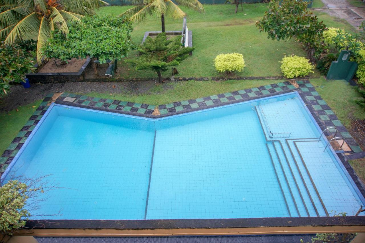 Ocean Dreams Hotel Ahangama Bagian luar foto
